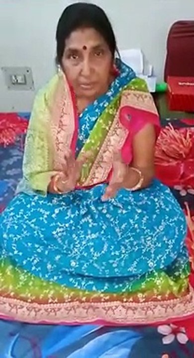 Roj -roj aayo Kanha chor ban ke ,Makhan khayo matki fod- fod ke