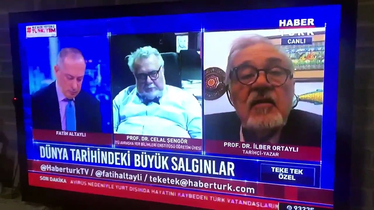 Prof. Dr. Celal Şengör canlı yayında uyuyakaldı