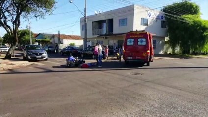 Mulheres ficam feridas em colisão entre carro e moto no Bairro Coqueiral