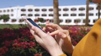 Take These Steps to Save on Your Cell Phone Bill