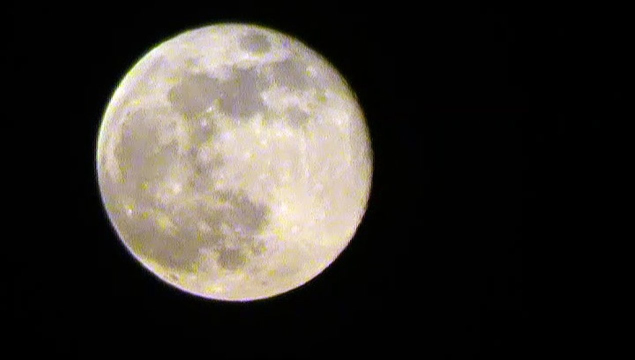 Lune rose 8 avril 2020 Bretagne...