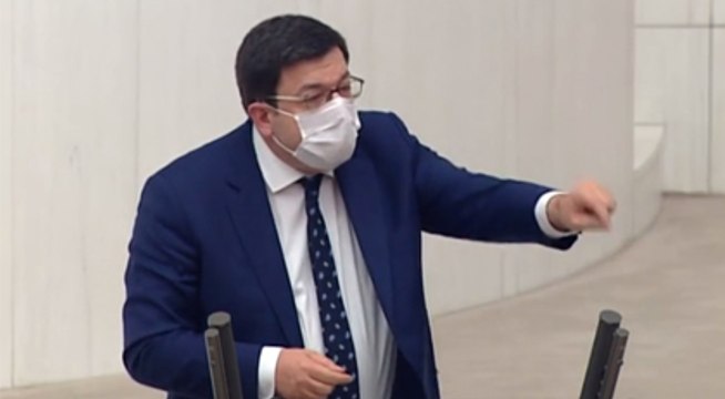 Herkesin aklındaki soruyu sordu