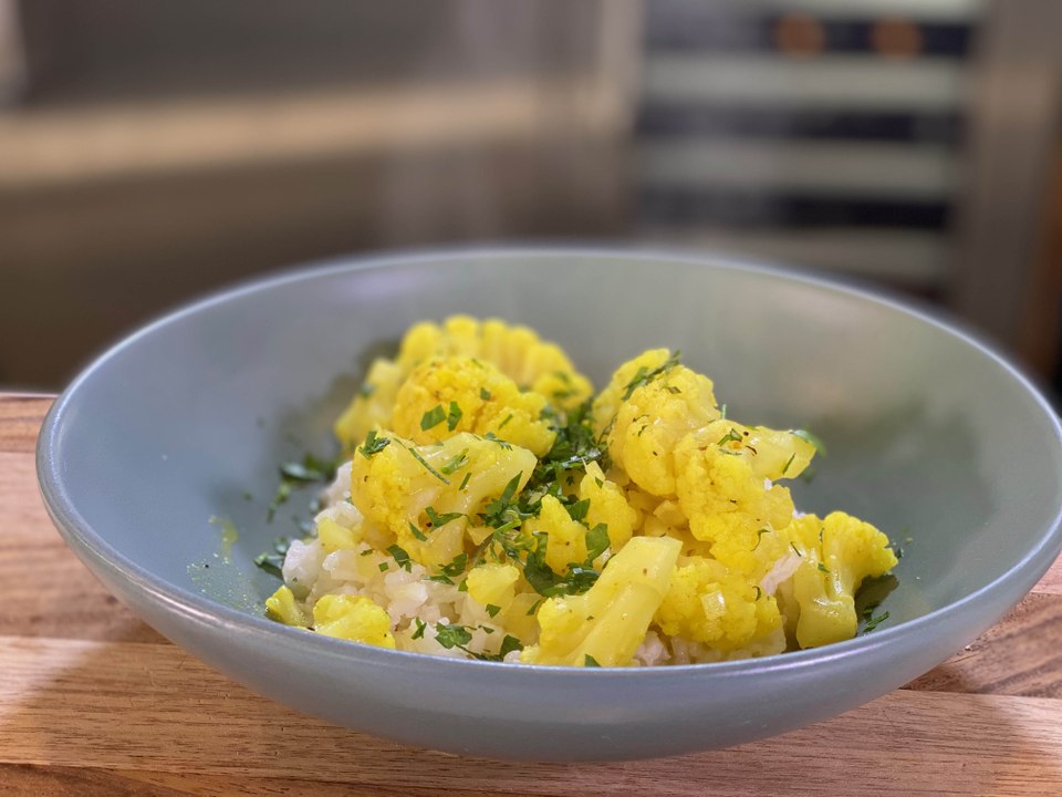 Coliflor al curry - Receta vegana