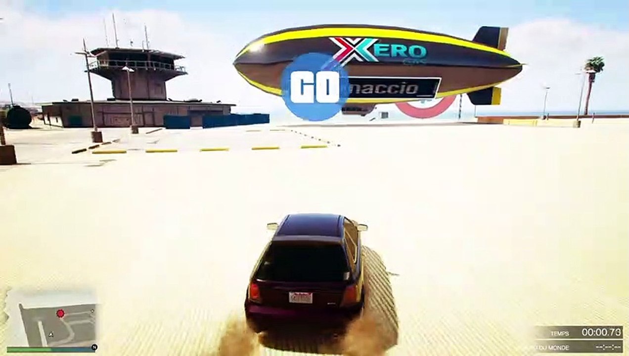 UNE MÉGA RAMPE AVEC UN CAMION QUI ROULE SUR L'EAU ! GTA 5 ONLINE