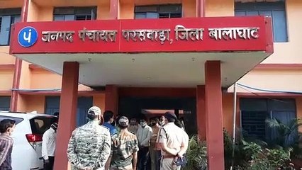 झाँसीः कोरोना वायरस संक्रमण को रोकने कार्यों की समीक्षा बैठक