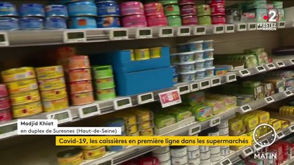 Coronavirus : les caissières en première ligne dans les supermarchés