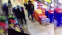 Maske takmadığı için uyarılan adam marketi birbirine kattı