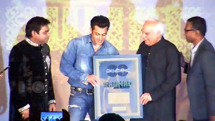 Salman Khan and A.R Rahman EPIC FUN Moment On Stage Captured by Media Throwback