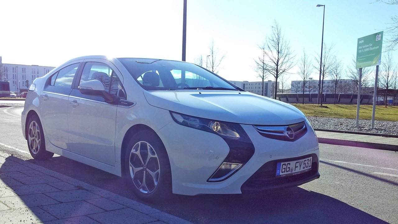 Opel ampera