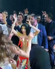 رقص على اغنية مشينا صح مش عاجب