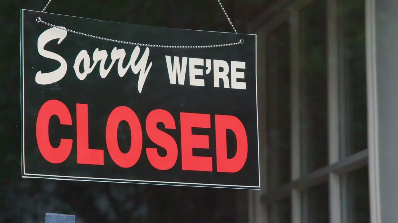 Some Bars Are Refusing to Close Due to Coronavirus