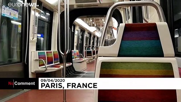 Париж: пустые автобусы и поезда метро