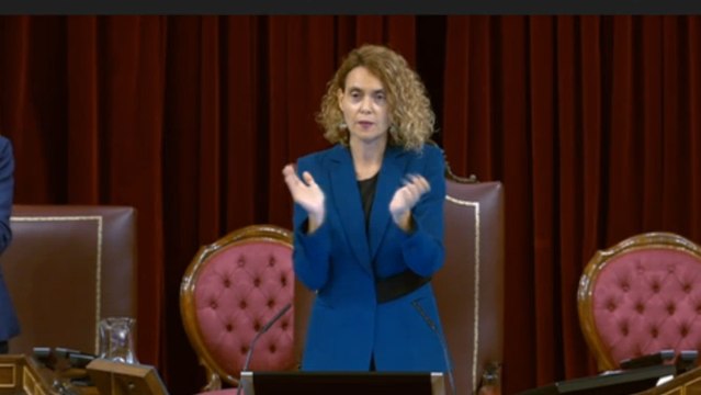 El Congreso de los Diputados se suma al aplauso para sanitarios