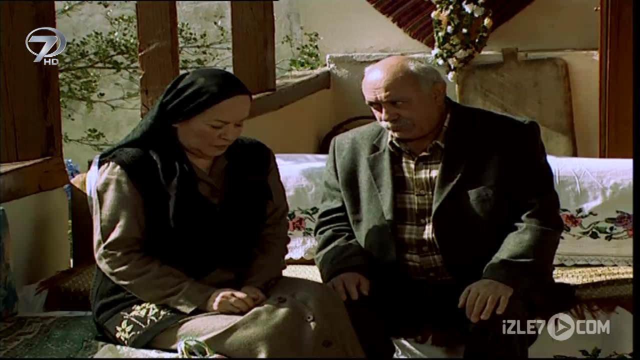 Fatma Kadının Zor Anları! | Üç Kız Bir Ana