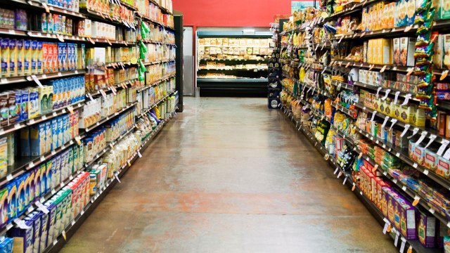 Frozen Food Company Dr. Praeger's Buying Food for Grocery Stores Employees Amid the Coronavirus