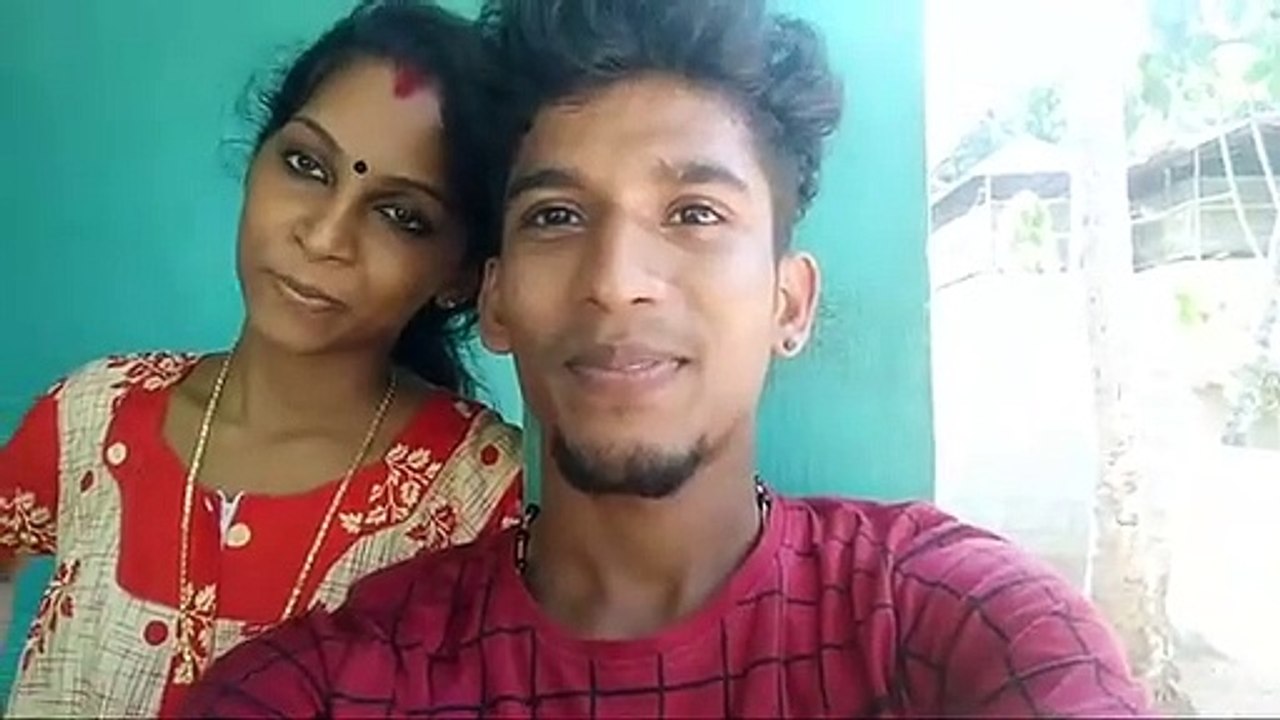 ഞങ്ങൾ ഒന്നിച്ചുള്ള ആദ്യ ലൈവ്(360P)