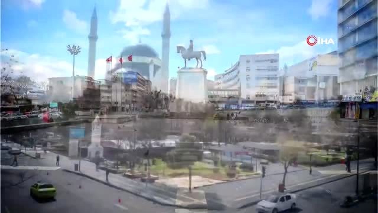 Bakan Koca'dan boş meydanları gösteren video paylaşımı