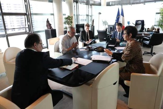 Euro bölgesi maliye bakanları 500 milyar euroluk koronavirüs paketinde uzlaştı