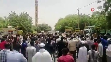 Sudan’da yüzlerce kişiden ‘ekmek’ protestosu