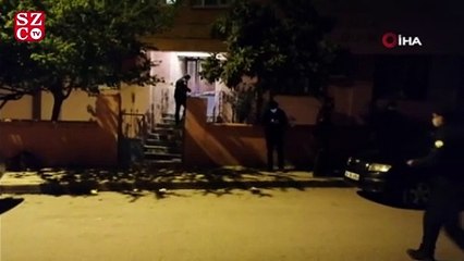Eşini balta ile öldürüp cesedini kanepenin altına sakladı