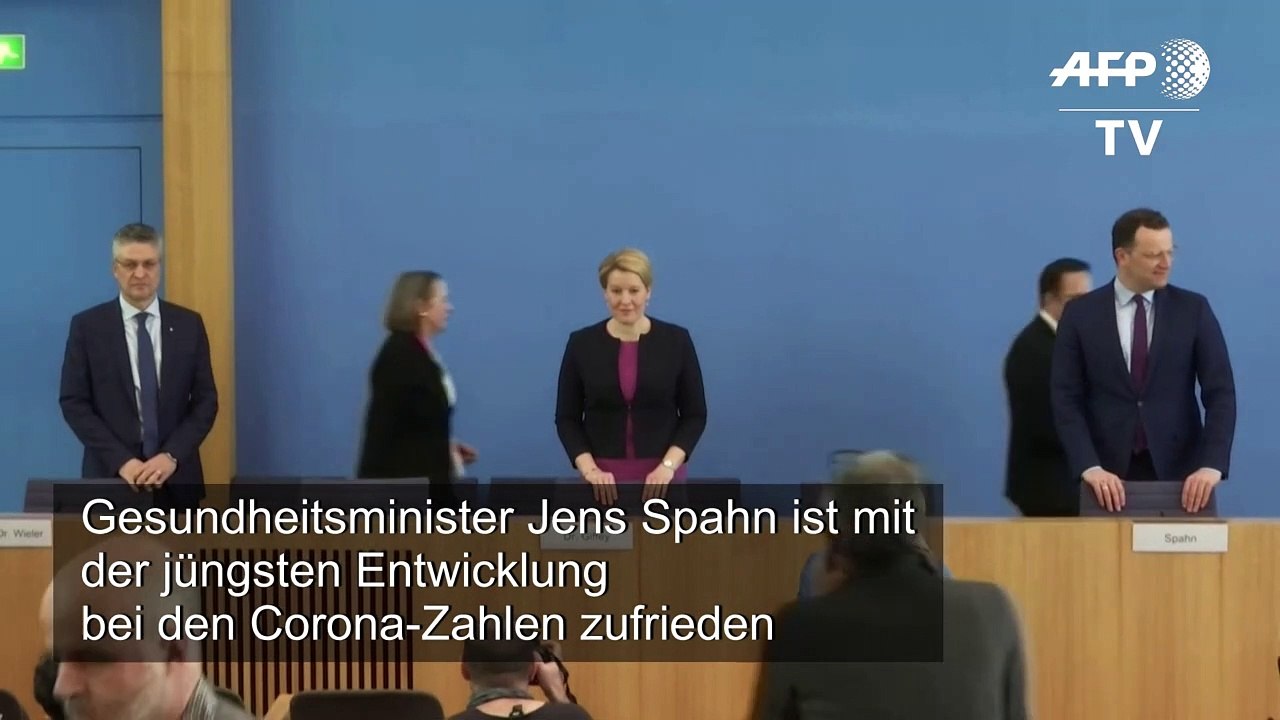 Spahn-Appell an Bürger: 'Konsequent bleiben'