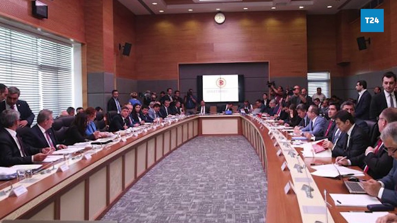 5 Dakika Adalet: "Sosyal medyaya sansür' yorumlarına neden olan düzenleme yolda
