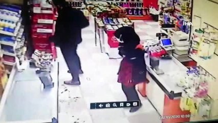 Eşiyle sevgilisini bastı, dehşet saçtı...Yaralanan adamın markete sığındığı anlar kamerada