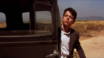 The Devil's Backbone movie (2001)