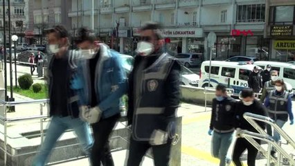 ÇORUM Irak uyruklu kadının 4 bin lirasını gasp eden 1'i Iraklı 3 kişi yakalandı