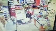 Eşini başka biriyle yakalayınca dehşet saçtı! Kanlar içinde markete sığındı