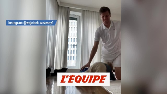 Szczesny, une séance spécifique gardien... avec son fils - Foot - WTF