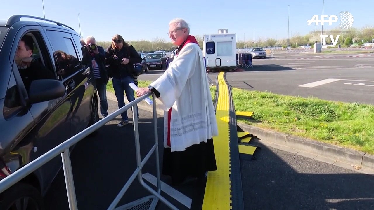 Oster-Gottesdienst im Autokino