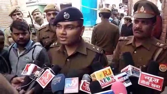 दिन दहाड़े महिला की गला रेत कर हत्या से सनसनी