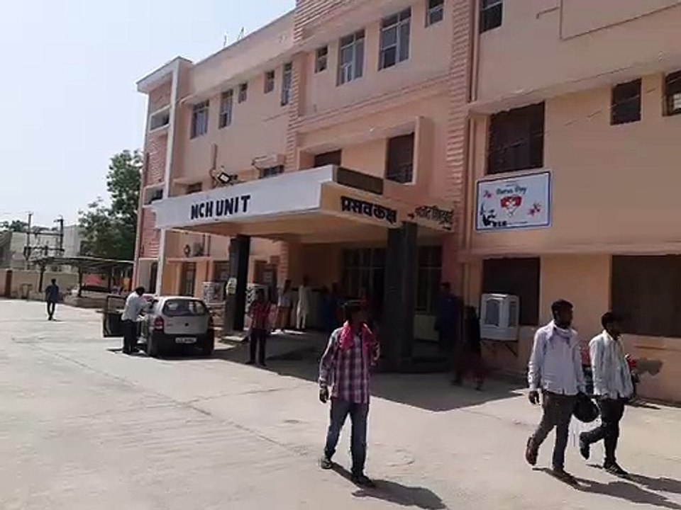 चिकित्सक का जुगाड़ करने में सिस्टम फेल,  जिला अ...