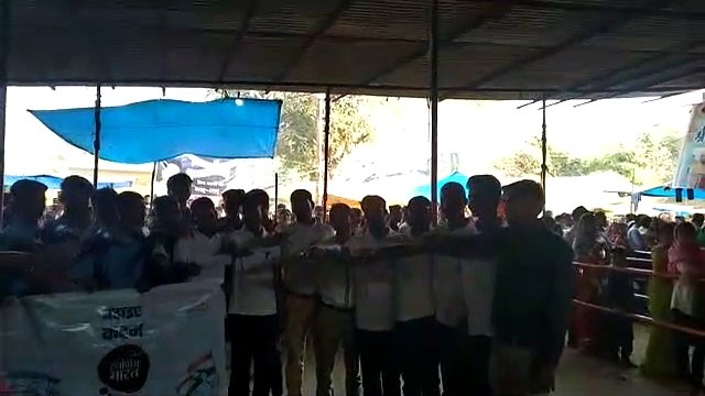 कनकी मेला में श्रद्धालुओं ने भोले बाबा के दर्शन से पहले स्वच्छता की ली शपथ