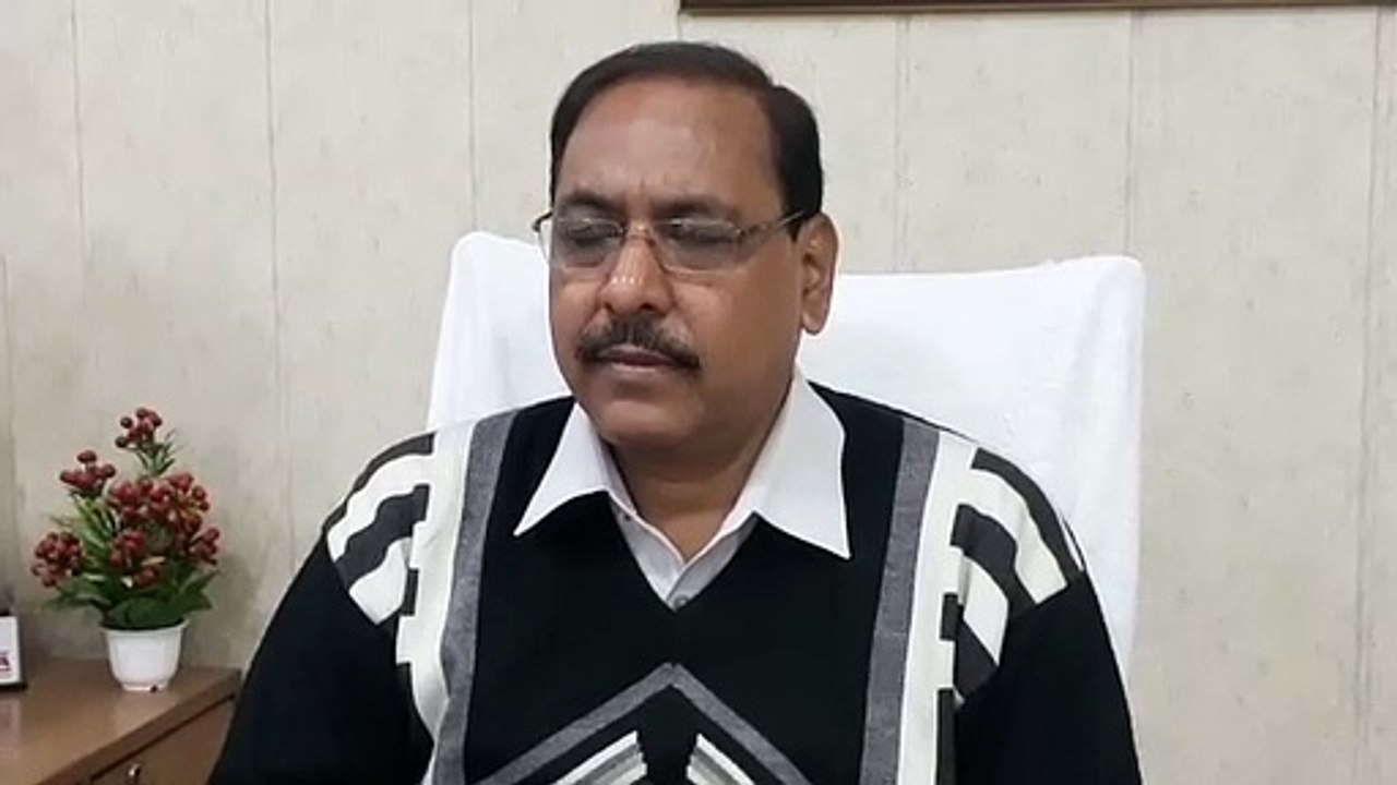UP Board Exam 2020: यूपी बोर्ड की परीक्षा शुरू,...