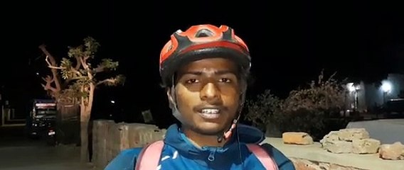प्रियंका रेड्डी का पड़ौसी युवा निकला साइकिल यात्रा पर
