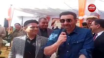Sunny Deol dances and delivers dialogues from his movie, video viral