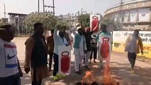 Congress protest against Modi govt over LPG prices hike