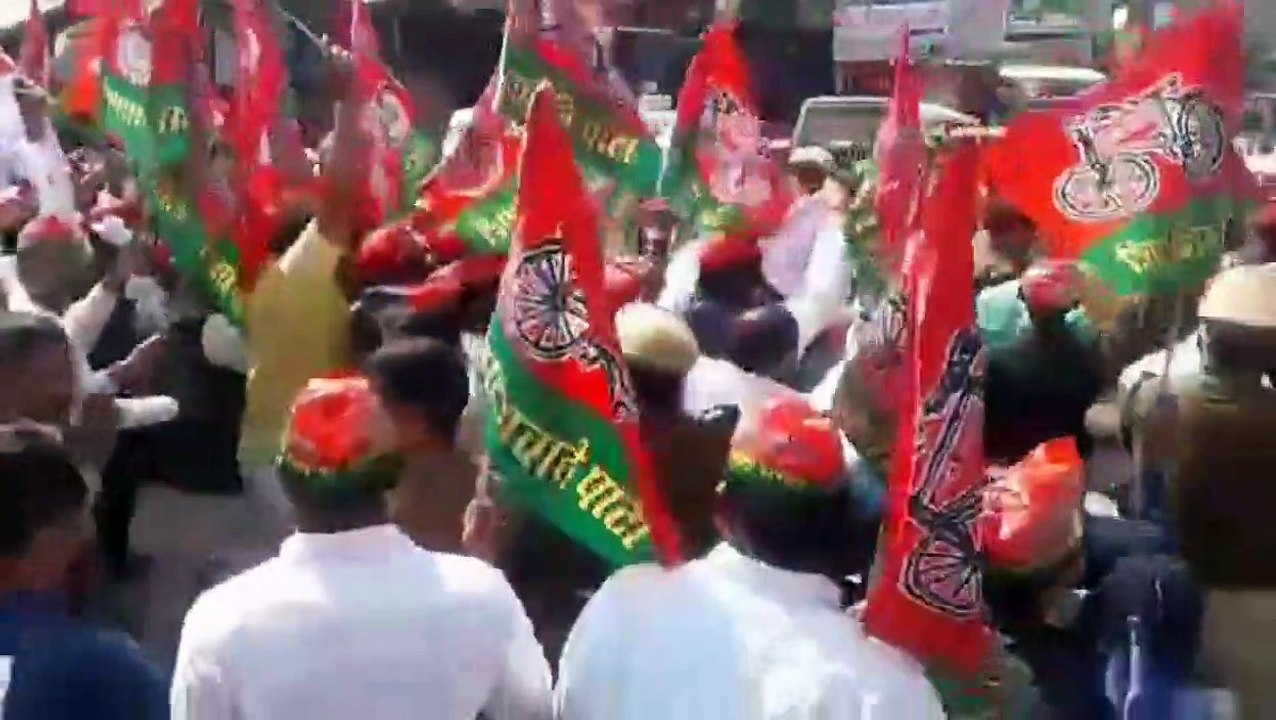 Sp workers taken in custody during Pm modi program