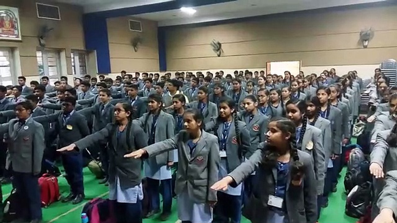 swarnim bharat : वीडियो में देखे कैसे स्वच्छता के प्रति स्कूली बच्चों का समर्पण