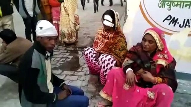 हाइवे पर ट्रैक्टर ट्राली पलटी, दो महिलाओं की मौत