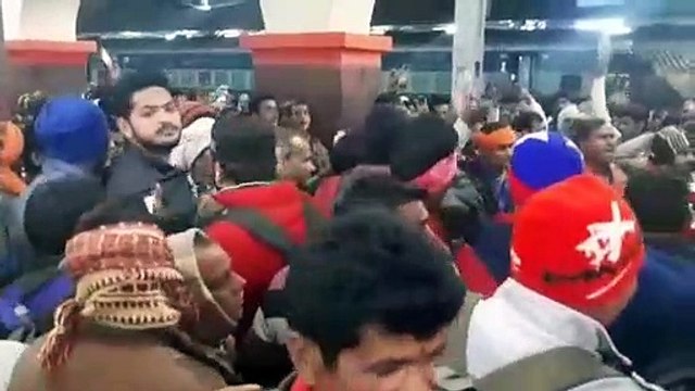 Passengers created ruckus due to cancellation of Katni Chopan passenger