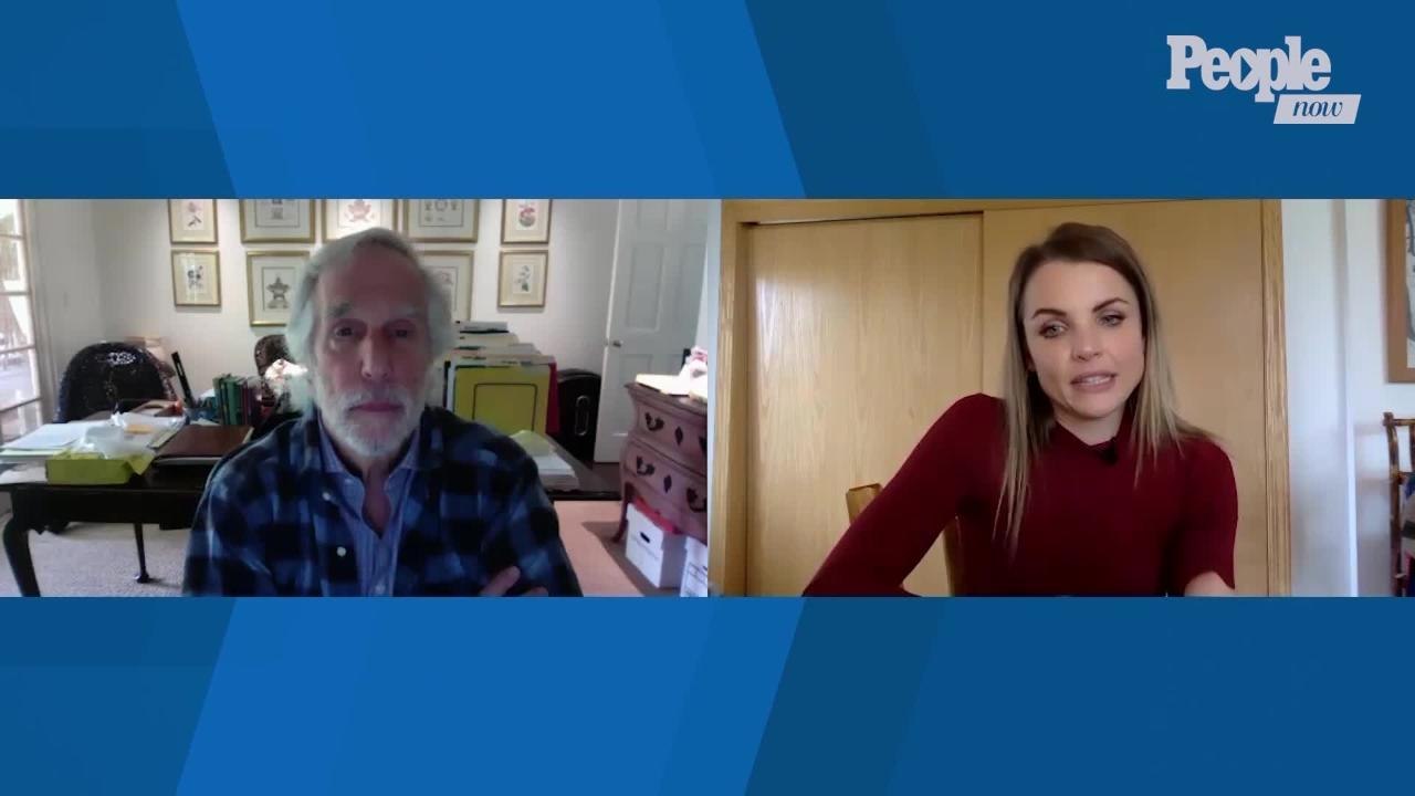 Henry Winkler Says Grandkids Visit in Driveway & Keep Distance: 'I Want Only to Squeeze Them'