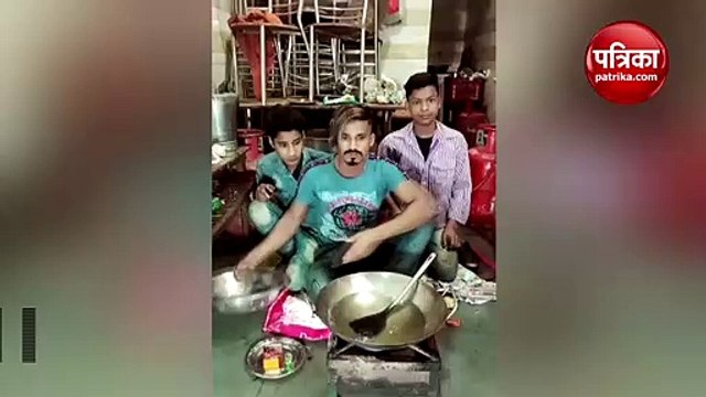 शख्स ने सिक्कों से बना डाले असली के नोट, वीडियो देखकर आप ही हैरान रह जाएंगे