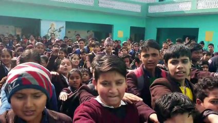 पत्रिका के स्वर्णिम भारत अभियान के तहत बच्चों ने ली शपथ था