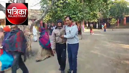 गांव की सरकार चुनने के लिए बुजुर्ग और निशक्त जनों में दिखा जोश