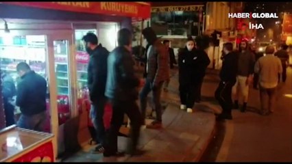 Sokağa çıkma yasağı sonrası vatandaşlar fırınlara akın etti