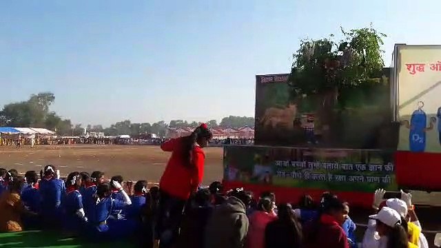 गणतंत्र दिवस क्लेक्टर ने ली परेड की सलामी