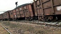 कोल हैंडलिंग प्लांट में पटरी से उतरा वैगन, रेलवे ट्रैक को नुकसान